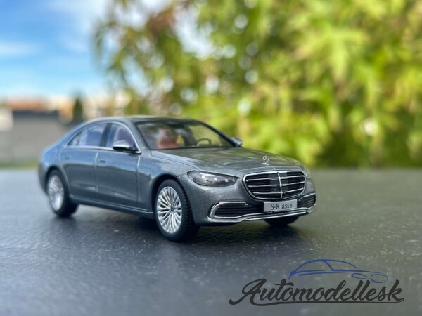 Model auta Mercedes Benz S-Class Limousine Longversion (V223)