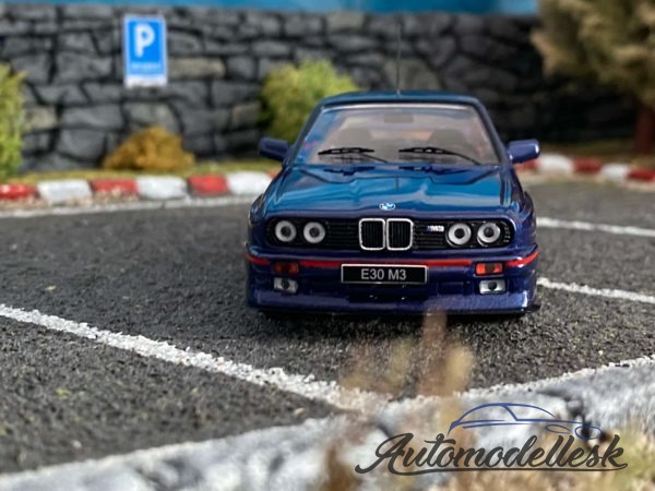 Model auta BMW M3 Sport Evolution