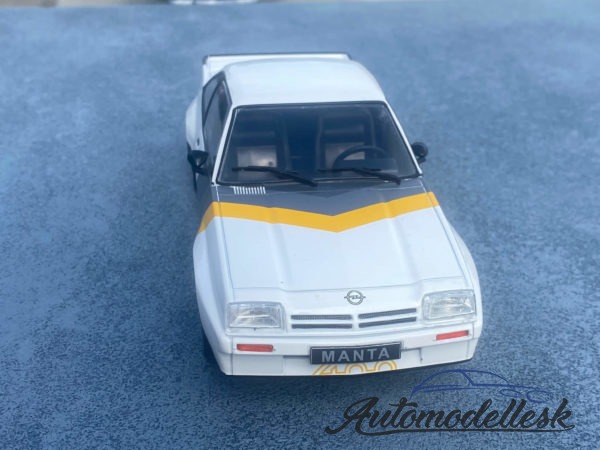 Model auta Opel Manta B 400