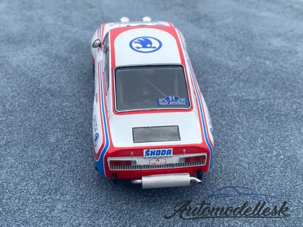 Model auta rally Škoda 130 RS