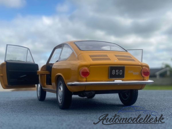 Model auta Fiat 850 Coupe