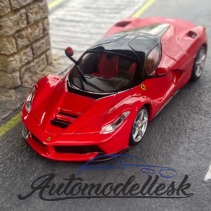 Model auta FERRARI - LAFERRARI 2013