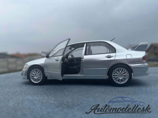 Model auta Mitsubishi Lancer Evolution VII