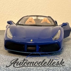 Model auta Ferrari 488 Spider,