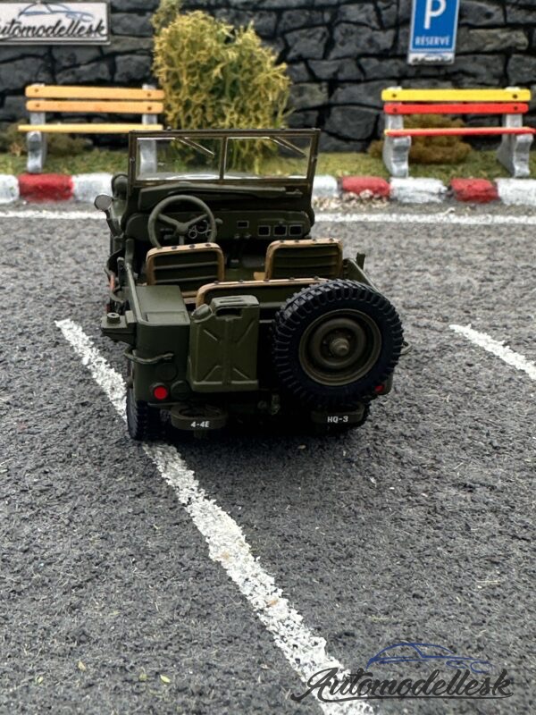 Model auta Jeep Willys MB, olivová, 1943