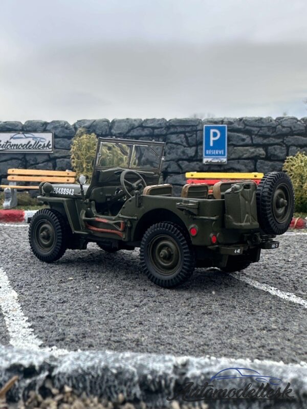 Model auta Jeep Willys MB, olivová, 1943