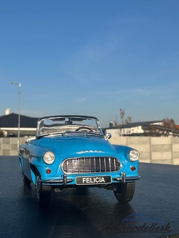 Model auta Škoda Felicia Cabrio, svetlo modrá, 1959