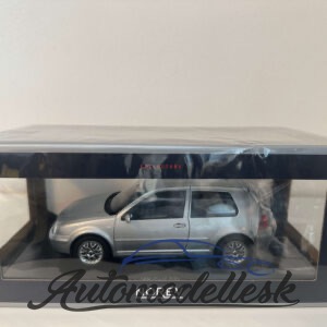 Model auta Volkswagen Golf GTI, strieborná, 1998