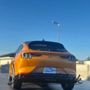 Model auta FORD MUSTANG MACH-E GT PERFORMANCE CYBER ORANGE 2021